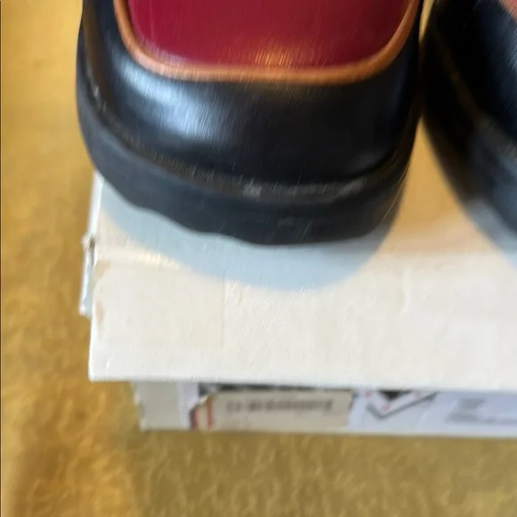 John Fluevog QTee Black and Cherry Buckle heels size 8 ( typical size 8.5) - Picture 9 of 14